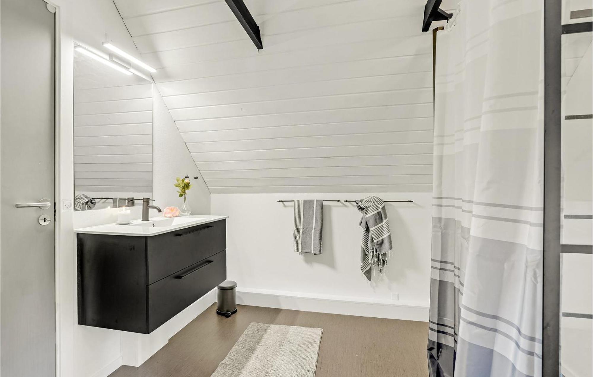 Beautiful Home In Herning With Kitchen Экстерьер фото